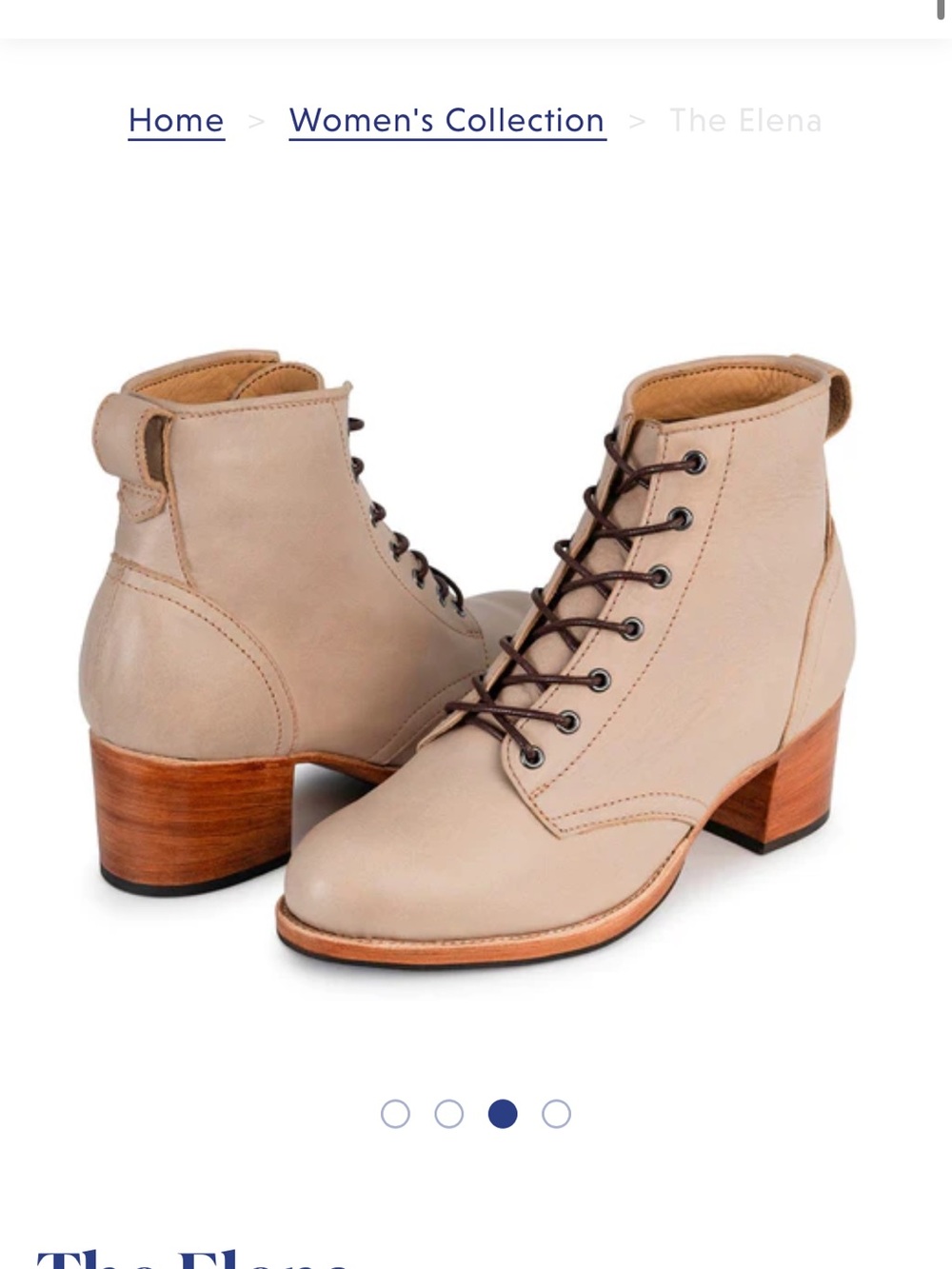 Women's Lace-Up Ankle Boots in Beige size NEW - Size 7